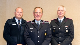 Die alten und neuen Kreisausbildungsleiter - Lutz Mahlstedt (mitte) mit seinen beiden Stellvertretern Hartmut Puvogel (links) und Thorsten Zölle. Die alten und neuen Kreisausbildungsleiter - Lutz Mahlstedt (mitte) mit seinen beiden Stellvertretern Hartmut Puvogel (links) und Thorsten Zölle.