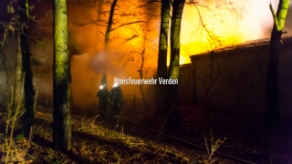 Feuerschein am Schützenhaus.