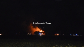 Weithin sichtbar war der Feuerschein.