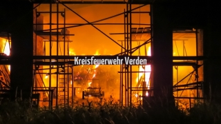 Neben eingelagertem Heu brannten auch diverse landwirtschaftliche Gerätschaften.