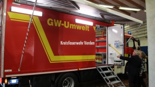 Neues Fahrzeug für den Gefahrgutzug des Landkreises Verden - ein Gerätewagen Umwelt, kurz GW-Umwelt.