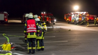 Einsatzkräfte am Übungsobjekt.