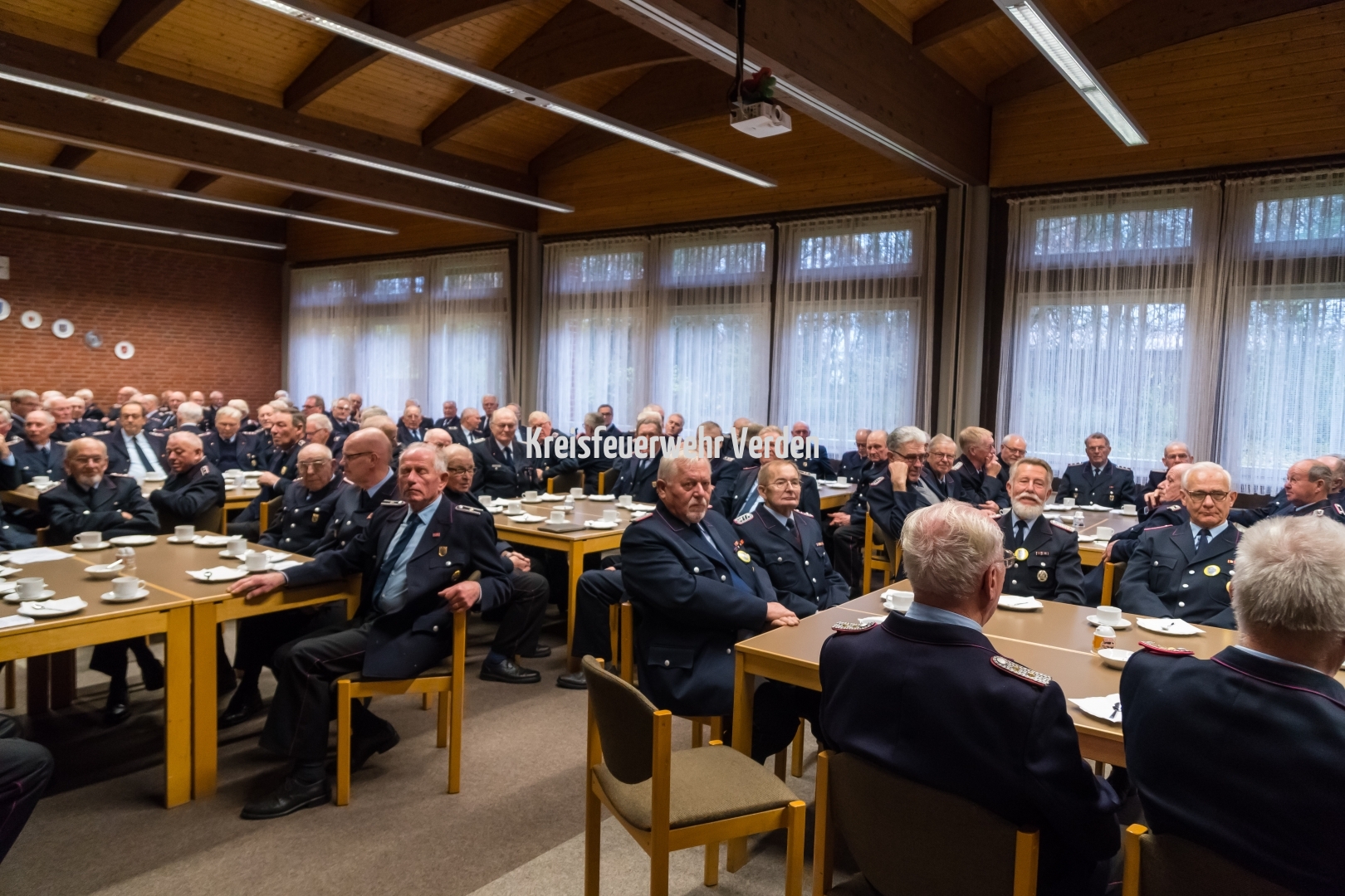 Volles Haus in der Feuerwehrtechnischen Zentrale - 180 Senioren waren der Einladung zum 33. Seniorennachmittag gefolgt.