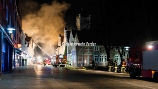 Einsatzkräfte vor Ort.