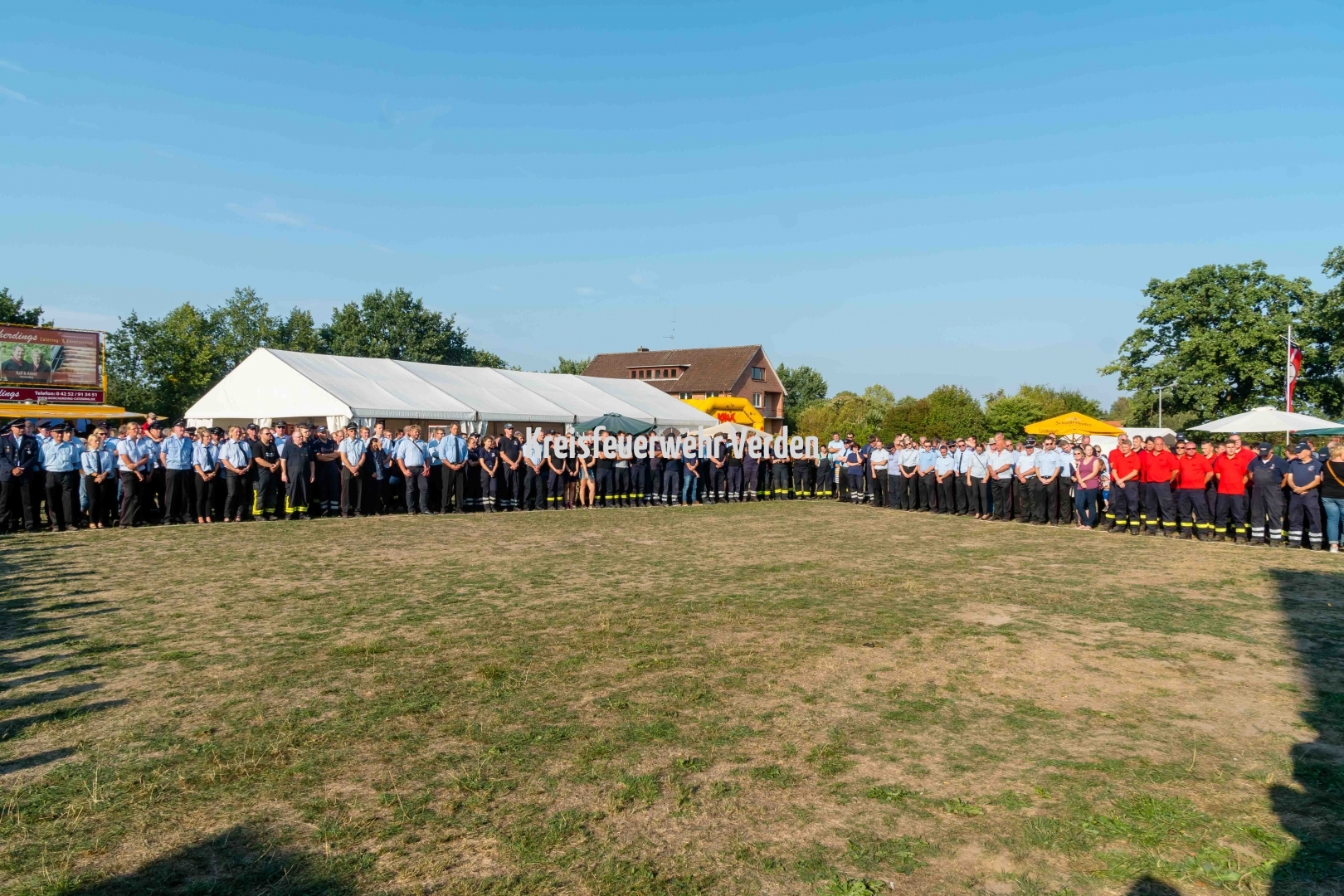 Angetreten zur Siegerehrung – insgesamt 53 Gruppen nahmen am Kreisfeuerwehrtag teil.