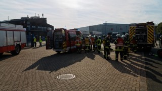 Einsatzkräfte an der Einsatzstelle.