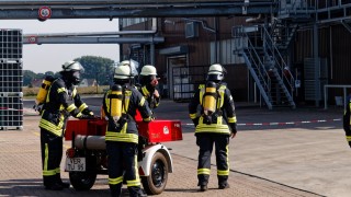 Wichtiger Teil des Einsatzgeschehens: Die Sicherstellung des Brandschutzes.