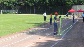 Läufer 3 musste einen C-Schlauch aufrollen