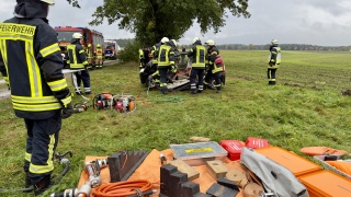 Übungslage Verkehrsunfall mit anschließendem Einsatz das Fachzuges Technische Hilfeleistung.