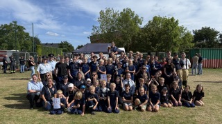 Gruppenfoto der Siegergruppen. Gruppenfoto der Siegergruppen.