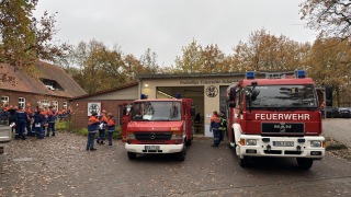Fahrzeug- und Gerätekunde.