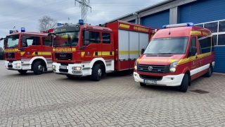 Der Gefahrgutzug des Landkreises Verden besteht (v.r.) aus Gerätewagen Messtechnik (GW-Mess), Gerätewagen Gefahrgut (GW-G) und Gerätewaten Umwelt (GW-U).