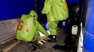 Durch die vollständige Abschottung von außen sind die CSA-Träger vor gefährlichen Stoffen geschützt, allerdings ist die maximale Einsatzzeit aufgrund der hohen körperlichen Belastung auf 20 Minuten begrenzt.