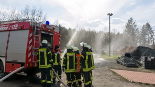... sowie deren Verhalten bei besonderen Bedingungen.